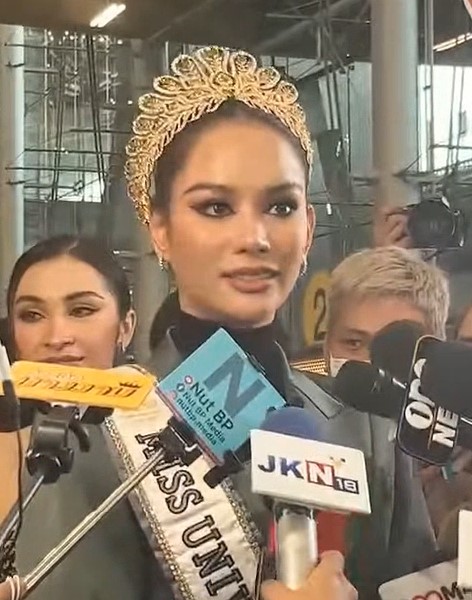 สนามบินแตก แอนนา เสืองามเอี่ยม ถึงไทยแล้ว ลั่นเครียดมาเยอะ อยากปล่อยจอยที่ท่าช้าง! สนามบินแตก แอนนา เสืองามเอี่ยม ถึงไทยแล้ว ลั่นเครียดมาเยอะ อยากปล่อยจอยที่ท่าช้าง!