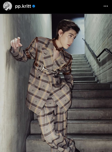 จึ่ง!! พีพี กฤษฏ์ ลงสตอรี่ พระมหาเทวีเจ้า อวยยศ อวยพร ให้หายป่วยเร็ว จึ่ง!! พีพี กฤษฏ์ ลงสตอรี่ พระมหาเทวีเจ้า อวยยศ อวยพร ให้หายป่วยเร็ว