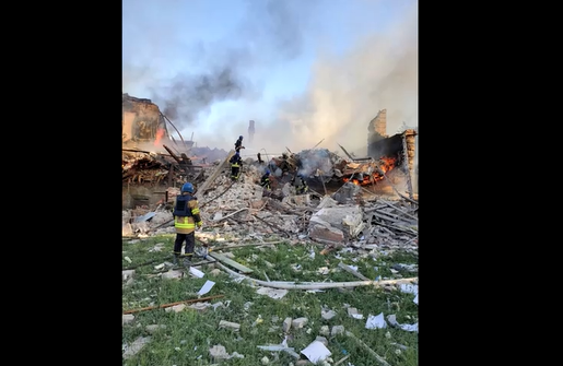 รัสเซีย ทิ้งระเบิดถล่มโรงเรียนในยูเครน คาดมีผู้เสียชีวิตกว่าครึ่งร้อย! รัสเซีย ทิ้งระเบิดถล่มโรงเรียนในยูเครน คาดมีผู้เสียชีวิตกว่าครึ่งร้อย!