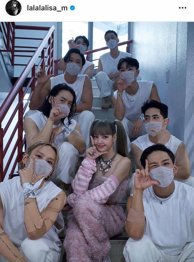 ‘ลิซ่า’ พาปัง!! LALISA Effect พาทุกอย่างรอบข้างกระฉูดตาม ‘ลิซ่า’ พาปัง!! LALISA Effect พาทุกอย่างรอบข้างกระฉูดตาม