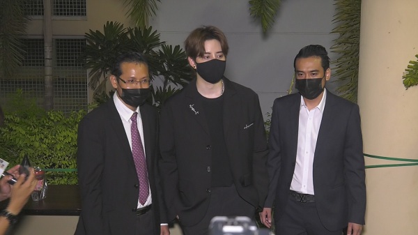 คนละครึ่งก็มา “ไมค์-ซาร่า” ได้ข้อสรุปลงตัว  (มีคลิป) 