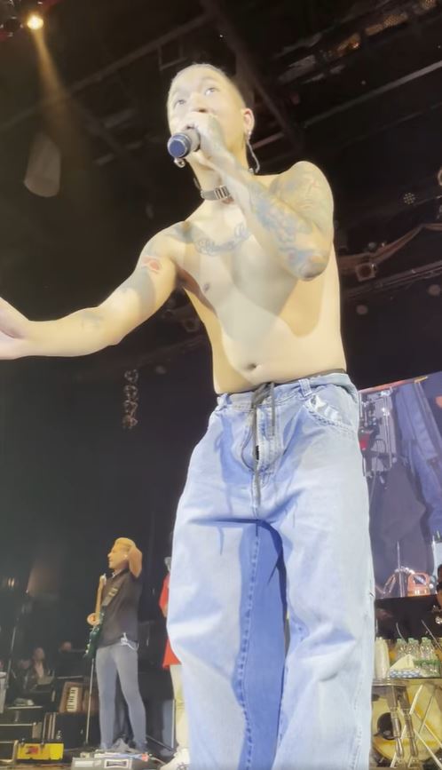 แจ๊ส ชวนชื่น โชว์คอนเสิร์ต ทำคนดูโฟกัสผิดจุด เพราะสิ่งนี้?? 