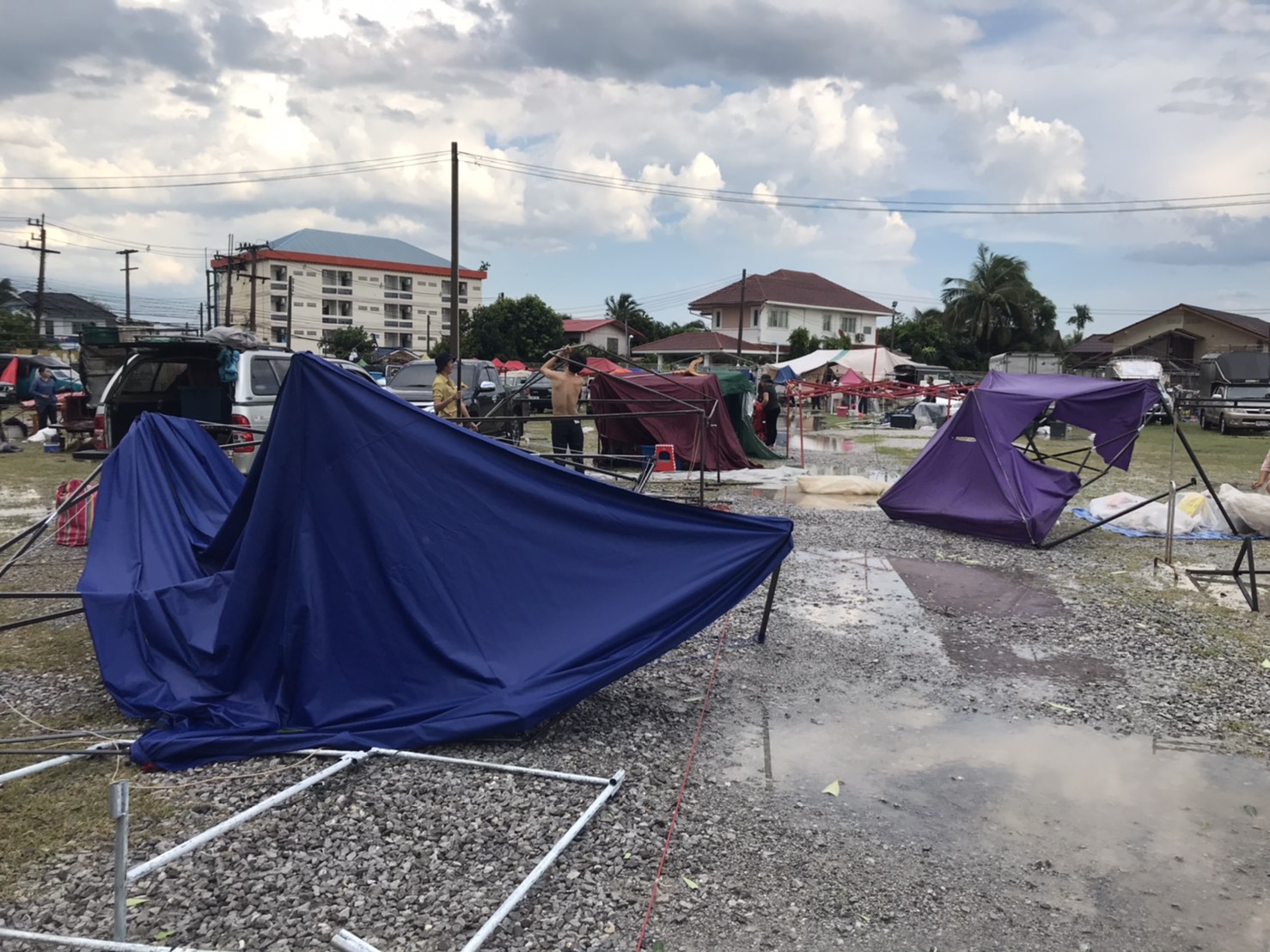 พายุพัดถล่ม จ.เลย! จวนผู้ว่าฯบ้านรือน ตลาด เสียหาย พายุพัดถล่ม จ.เลย! จวนผู้ว่าฯบ้านรือน ตลาด เสียหาย