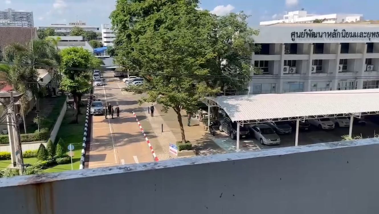 คืบหน้า กราดยิง ล่าสุดมอบตัวแล้ว