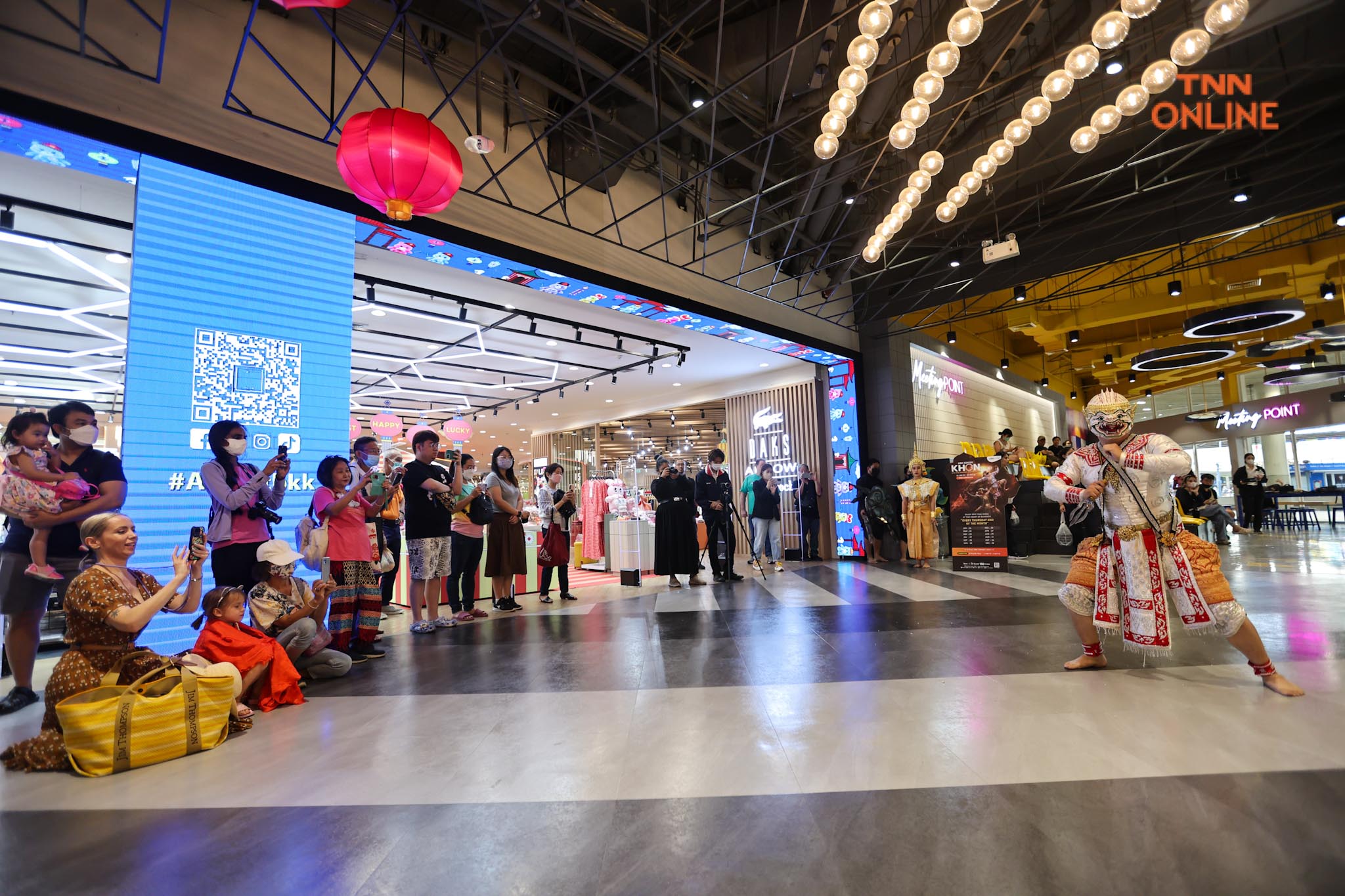 “หนุมาน” บุกกลางกรุง ทักทาย นทท. กระตุ้นท่องเที่ยวไทย “หนุมาน” บุกกลางกรุง ทักทาย นทท. กระตุ้นท่องเที่ยวไทย