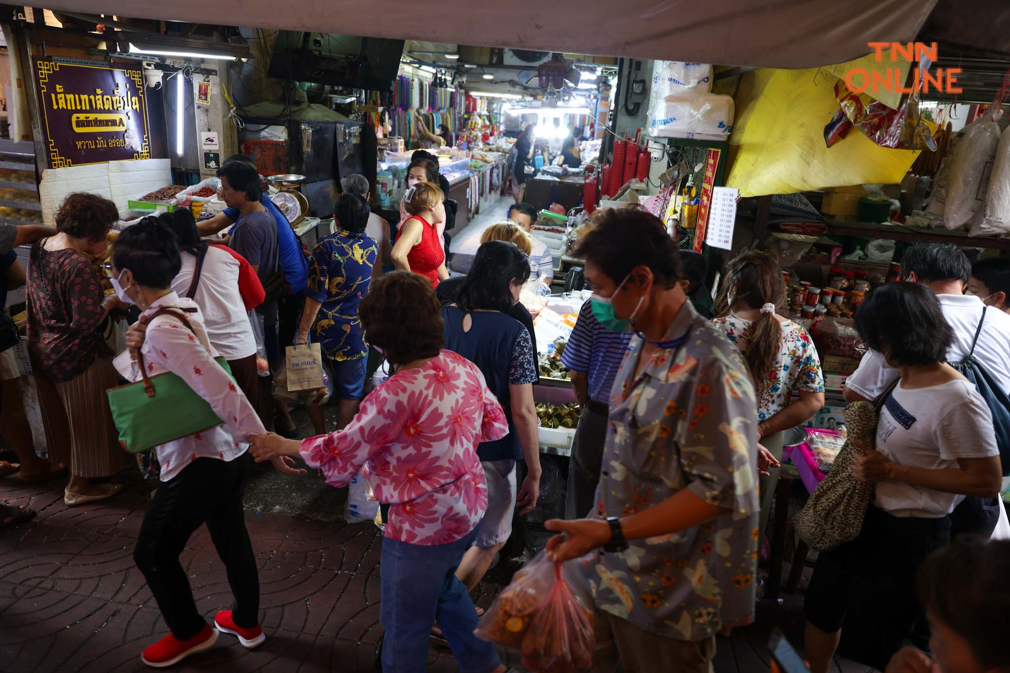 ซื้อของวันจ่าย “สารทจีน” กำลังซื้อลดเน้นประหยัด ซื้อของวันจ่าย “สารทจีน” กำลังซื้อลดเน้นประหยัด