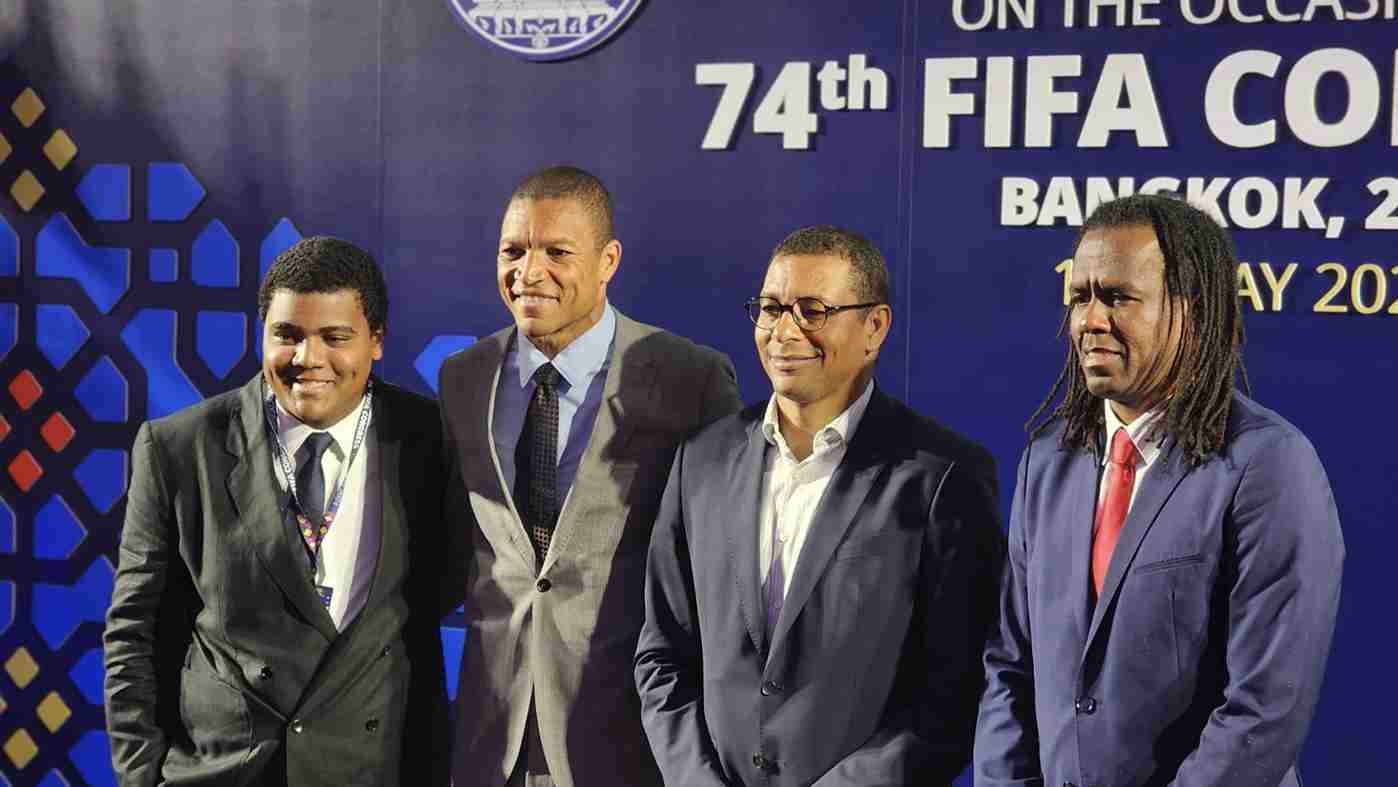 นายกฯ เปิดทำเนียบต้อนรับคณะผู้บริหารจาก FIFA อดีตดาวเตะระดับโลกร่วมงานเพียบ