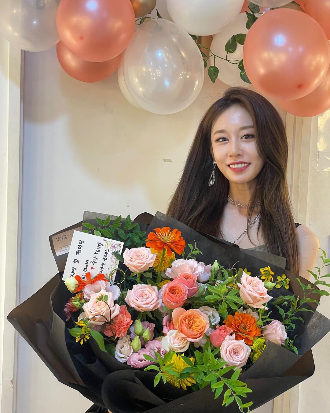 เผยแล้ว!! 'ไอยู' จะร้องเพลงอวยพรงานวิวาห์ของ 'จียอน T-ARA' 10 ธ.ค.นี้