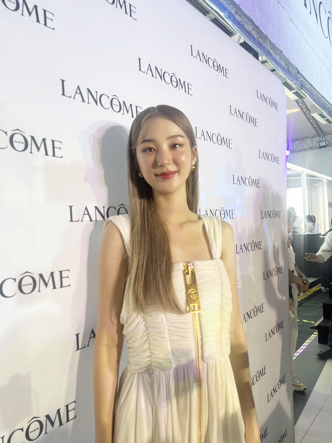 ต้าเหนิง ชม เจเจ เลือกรูปอวยพรได้สวย ลั่น วันเกิดปีนี้ขอให้แมวรัก ต้าเหนิง ชม เจเจ เลือกรูปอวยพรได้สวย ลั่น วันเกิดปีนี้ขอให้แมวรัก