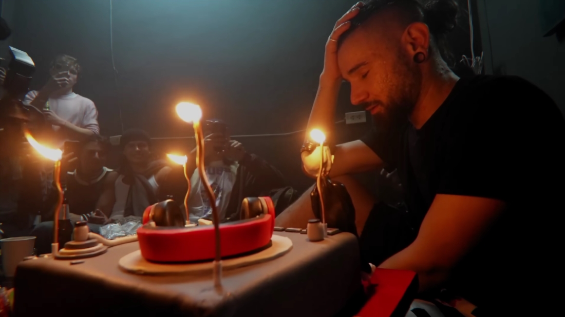  “Skrillex” ถ่ายทำ MV เพลงใหม่ “Ceremony” ที่ประเทศไทย เที่ยวทั้งกรุงเทพและต่างจังหวัด 