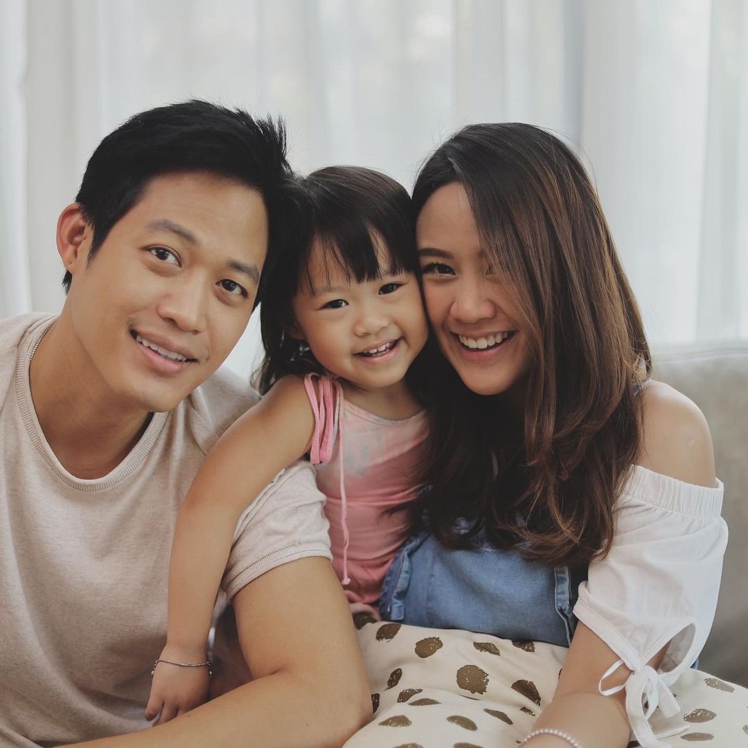 ตู่ ภพธร สุดฝืนต้องออกจากลูกและภรรยาสุดรัก บินไปทำตามฝัน 4 เดือนเต็ม! 