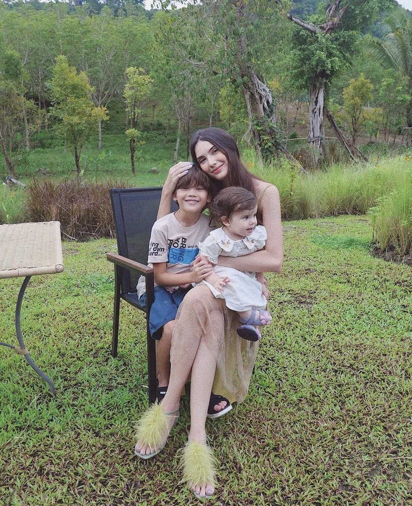 ซาร่า ตอบให้ชาวเน็ตถาม โควิดเบา น้องแม็กซ์เวลล์ ได้เจอแด๊ดดี้ ไมค์ หรือยัง?