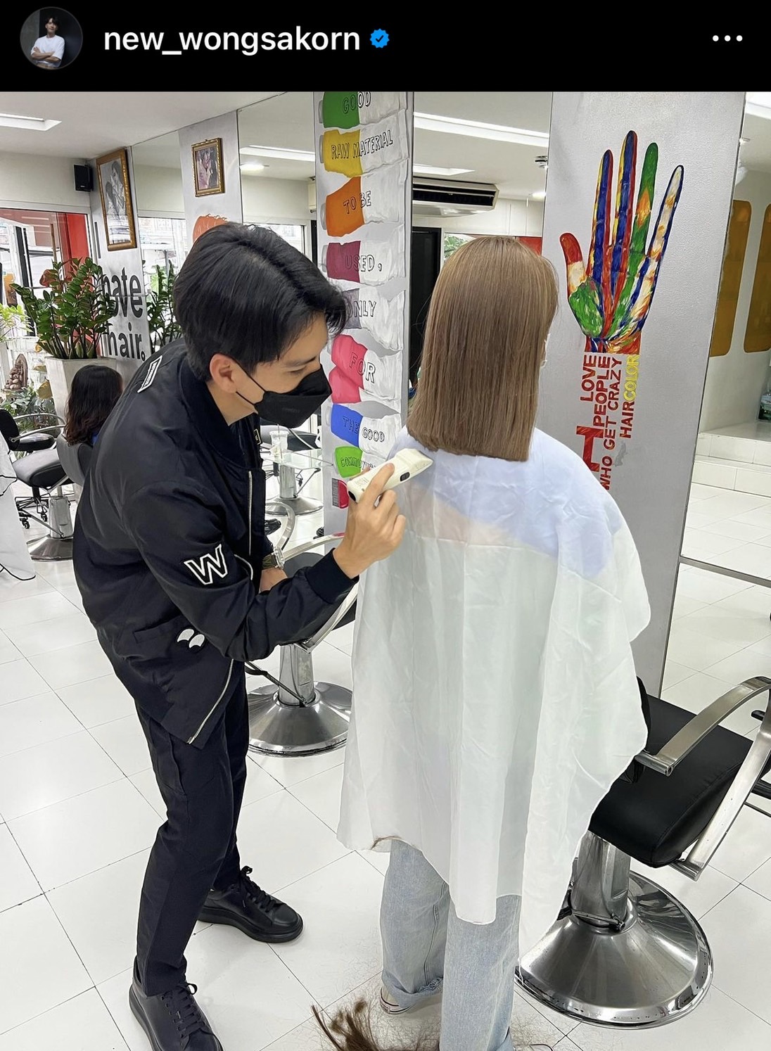 นาว หั่นผมสั้น สวยสะบัด!!  แฟนหนุ่ม นิว ขอมีส่วนร่วมช่วยตัดผมให้ก่อน