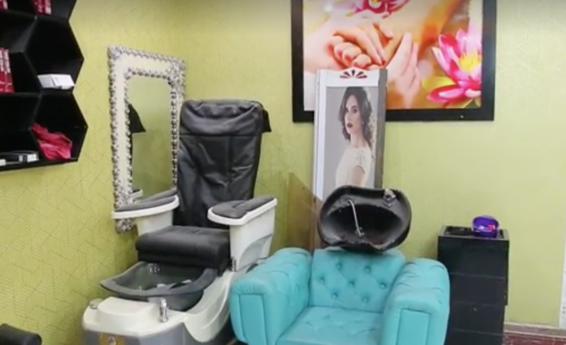 ตาลีบันสั่งปิด ‘ร้านทำผม-ร้านเสริมสวย’ ห้ามผู้หญิงเดินทางไกลคนเดียว ตาลีบันสั่งปิด ‘ร้านทำผม-ร้านเสริมสวย’ ห้ามผู้หญิงเดินทางไกลคนเดียว