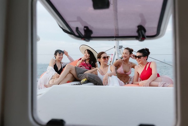 แคทรียา อิงลิช เล่าย้อนโมเมนต์ 2002 ราตรี รวมตัวอีกครั้ง (มีคลิป)