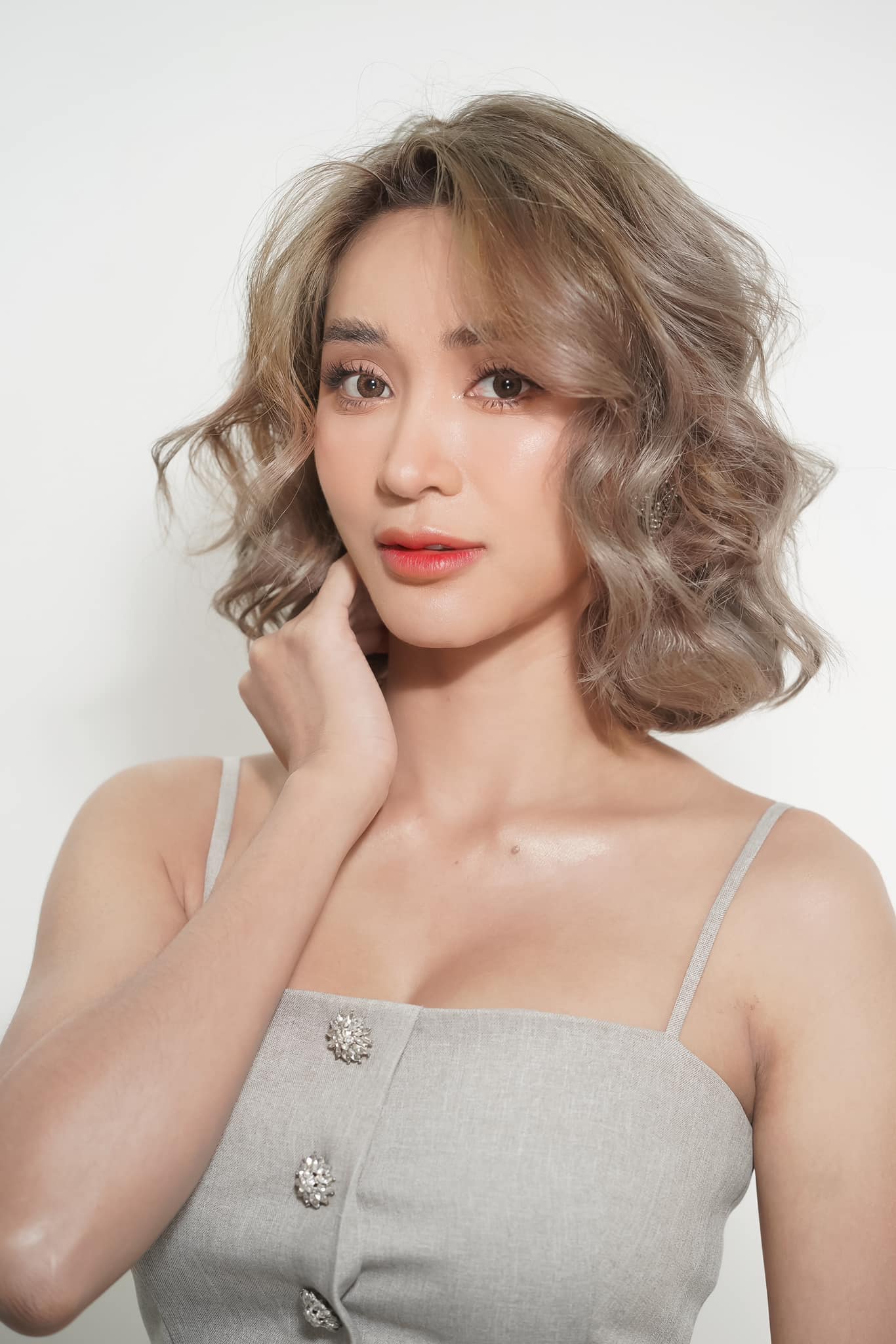 มินดา เปิดใจทั้งน้ำตา หลังพระเอกช่องใหญ่บุกบ้านข่มขู่ ฝากพระเอก ฟ. ขอให้หยุด