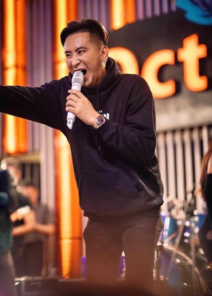 เคลื่อนไหวล่าสุด แฟนสาว โชค รถแห่ โพสต์ถามเคยเห็นมันสู้แบบหลังชนฝา หมาจนตรอกไหม??