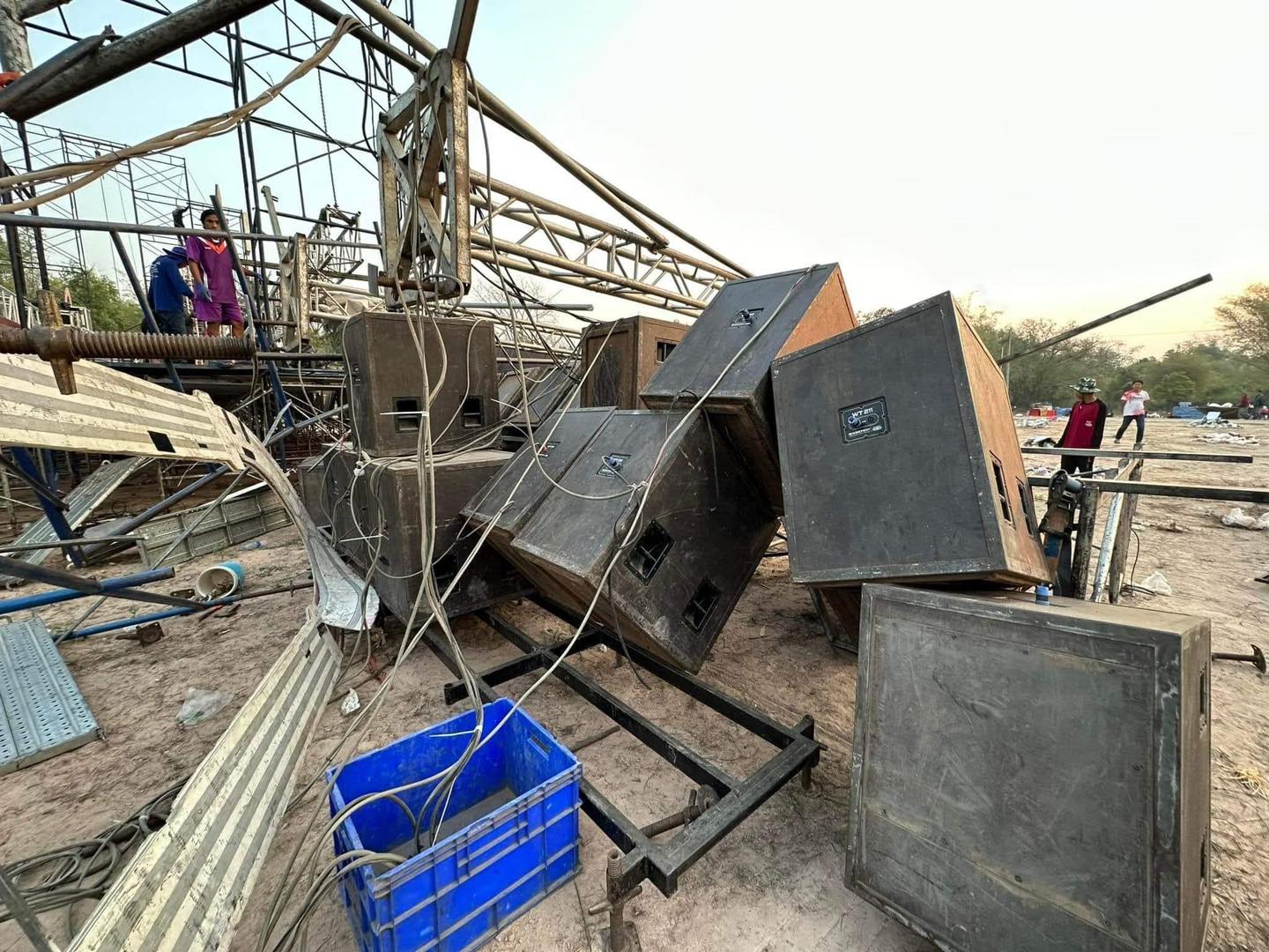 นก พงศกร ขอบคุณทุกกำลังใจ พร้อมเผยสาเหตุลำโพงถล่มพังยับ นก พงศกร ขอบคุณทุกกำลังใจ พร้อมเผยสาเหตุลำโพงถล่มพังยับ