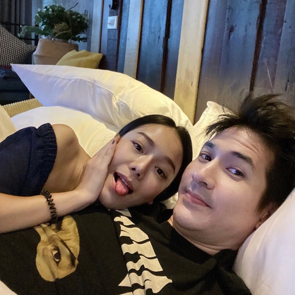 แต๊งค์ พงศกร จดทะเบียนสมรสกับแฟนสาว ส่วนงานแต่งขอให้พ้นช่วโควิดไปก่อน