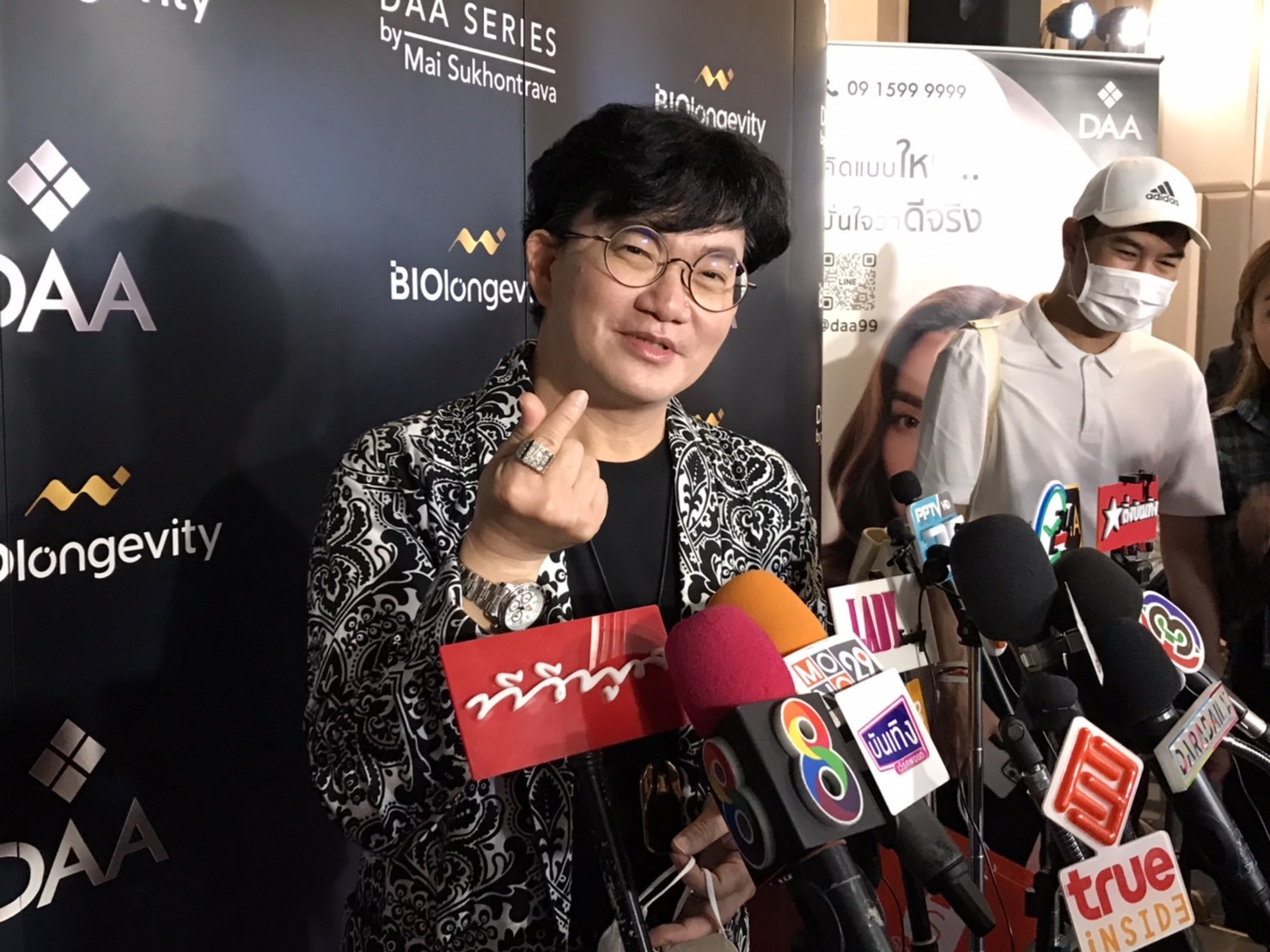 ก้อง ปิยะ เล่าแซ่บ เจอสารพัดอิทธิฤทธิ์ วีรกรรมเด็ดของคนดัง ก้อง ปิยะ เล่าแซ่บ เจอสารพัดอิทธิฤทธิ์ วีรกรรมเด็ดของคนดัง