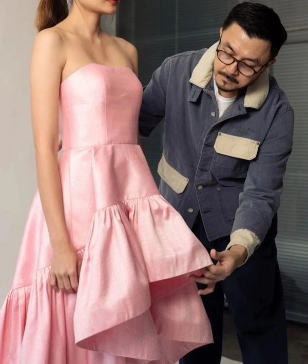 “หมู อาซาว่า” ดีใจ ได้ออกแบบชุดผ้าไทยให้ (G)I-DLE (มีคลิป)