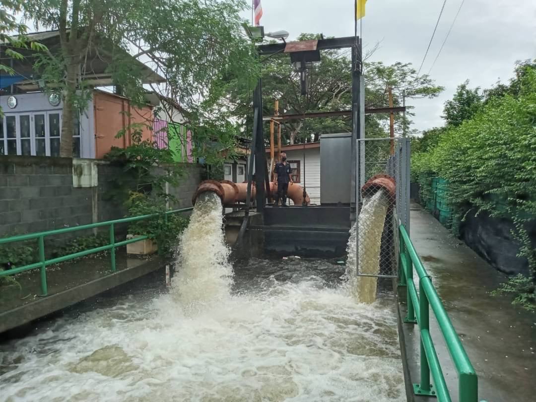 กทม.เตรียมพร้อมรับสถานการณ์ฝนตกหนักเร่งลดระดับน้ำทุกจุด 