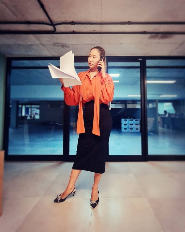 เป๊ก - ธัญญ่า ขนอุปกรณ์ Call center ช่วย 1668 ของกรมการแพทย์