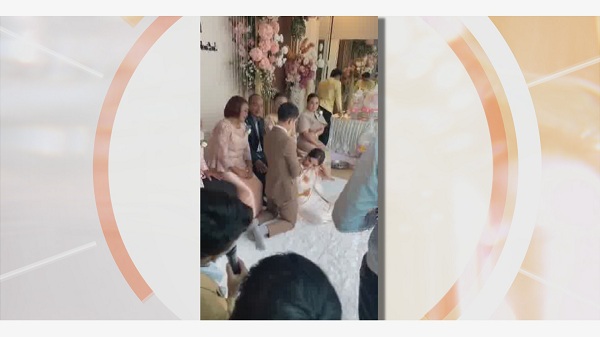 ประมวลภาพความหวานงานวิวาห์ เจนนี่ - ยิว (มีคลิป) ประมวลภาพความหวานงานวิวาห์ เจนนี่ - ยิว (มีคลิป)