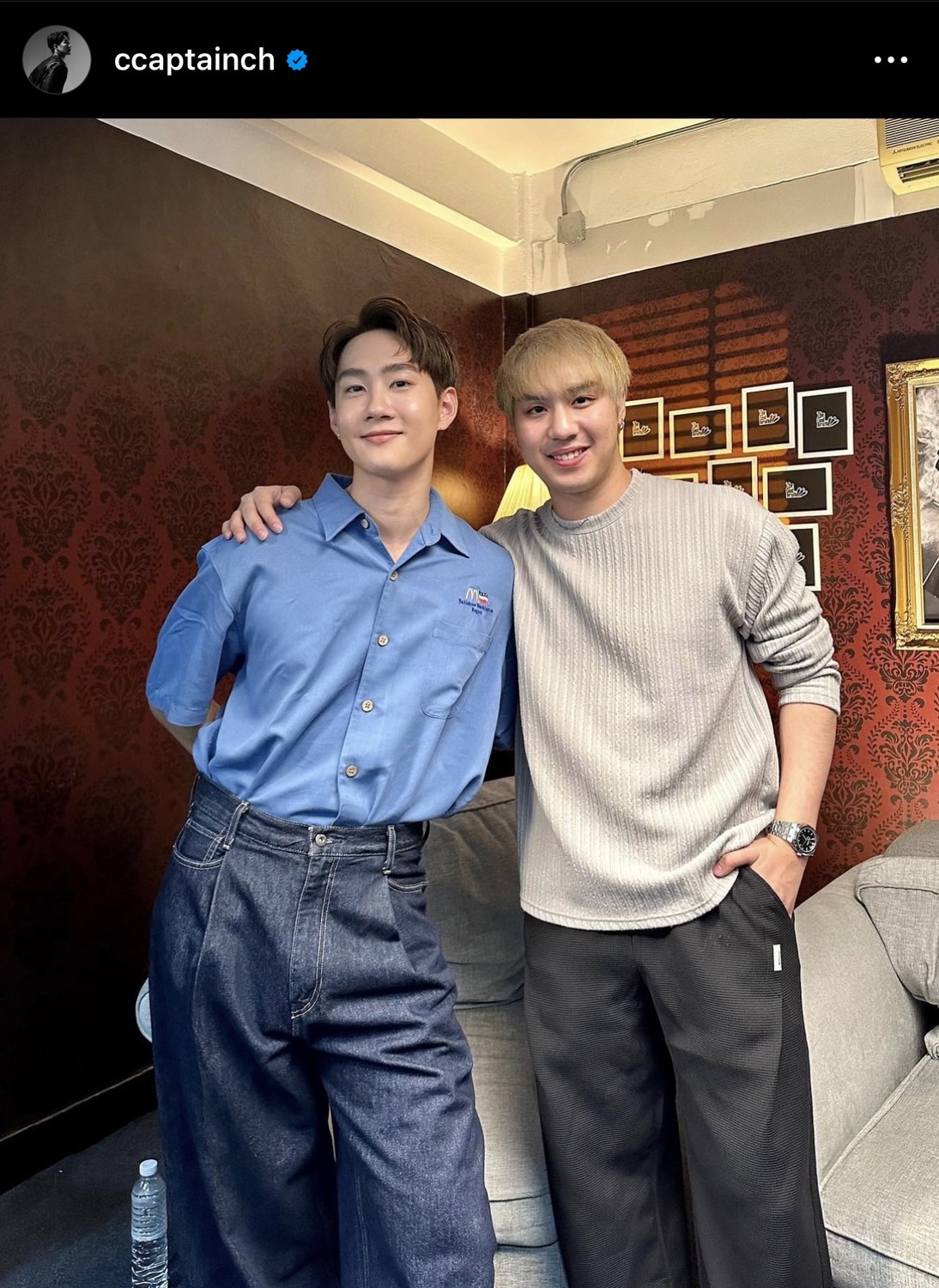 เรือแล่นอีกครั้ง! ไวท์ ณวัชร์ ร่วมเฟรม กัปตัน ชลธร แฟนคลับถล่มคอมเมนต์ล้นหลาม เรือแล่นอีกครั้ง! ไวท์ ณวัชร์ ร่วมเฟรม กัปตัน ชลธร แฟนคลับถล่มคอมเมนต์ล้นหลาม