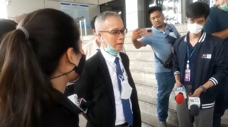 ศาลให้ประกันตัว 8 แกนนำกปปส. ห้ามออกนอกปท. ศาลให้ประกันตัว 8 แกนนำกปปส. ห้ามออกนอกปท.