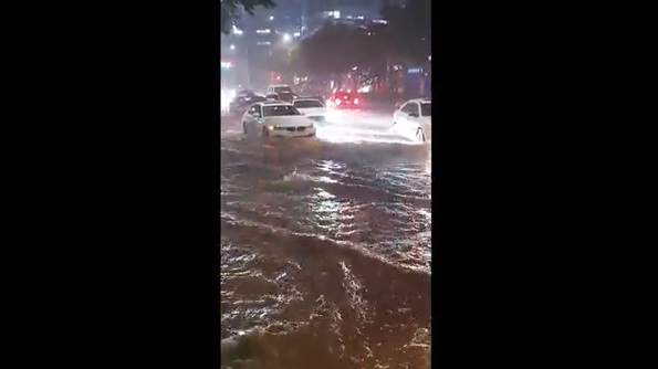 น้ำท่วมกรุงโซล เกาหลีใต้ ทางการยกระดับเตือนภัย เสียชีวิตแล้ว 7 ราย!