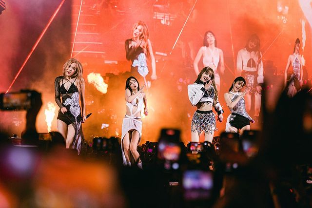 แสนล้านวิว!! 'ลิซ่า’ ทุบสถิติ TikTok ครองเทรนด์โลกต่อเนื่องหลังโชว์เด็ดที่ Coachella แสนล้านวิว!! 'ลิซ่า’ ทุบสถิติ TikTok ครองเทรนด์โลกต่อเนื่องหลังโชว์เด็ดที่ Coachella