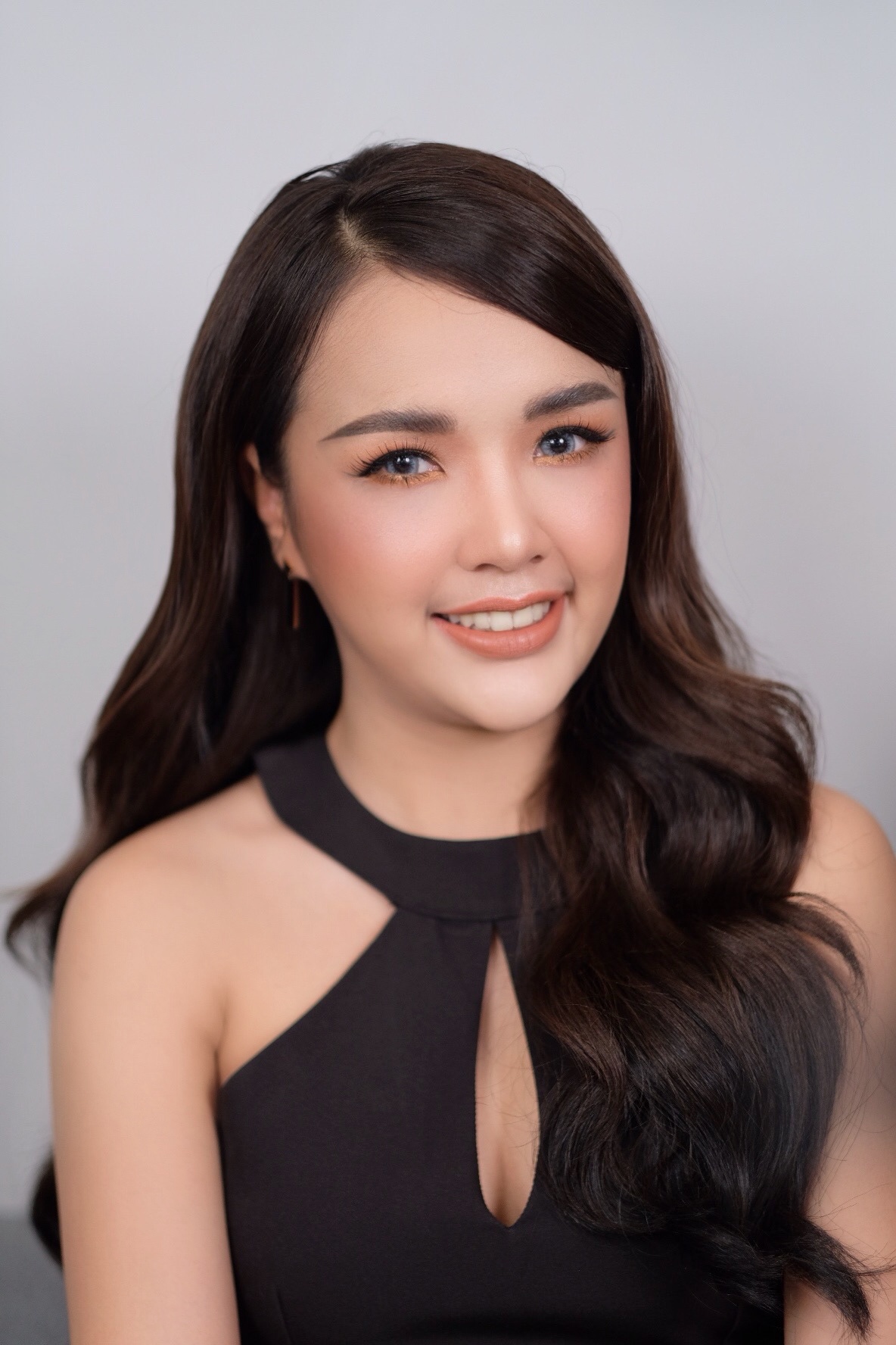 เหล่าคนดังตกใจ!!  ยอดติดตามเฟซบุ๊กลดวูบ เหลือแค่หลักพัน 