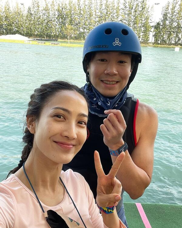 ดราม่าได้ทุกเรื่อง! “แต้ว ณฐพร” โชวลีลาเซิร์ฟบอร์ด สุดเท่แต่ชาวเน็ตแห่โฟกัสคอมเมนต์แรงในชุดท่อนล่าง ดราม่าได้ทุกเรื่อง! “แต้ว ณฐพร” โชวลีลาเซิร์ฟบอร์ด สุดเท่แต่ชาวเน็ตแห่โฟกัสคอมเมนต์แรงในชุดท่อนล่าง