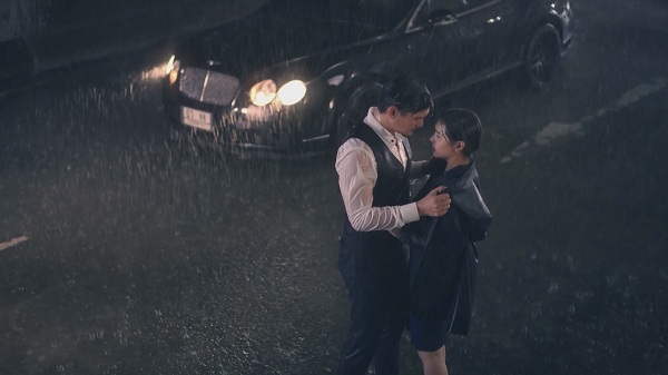 อนันดา – ออม นำทีม เปิดตัวซีรีส์ XYZ   (มีคลิป)