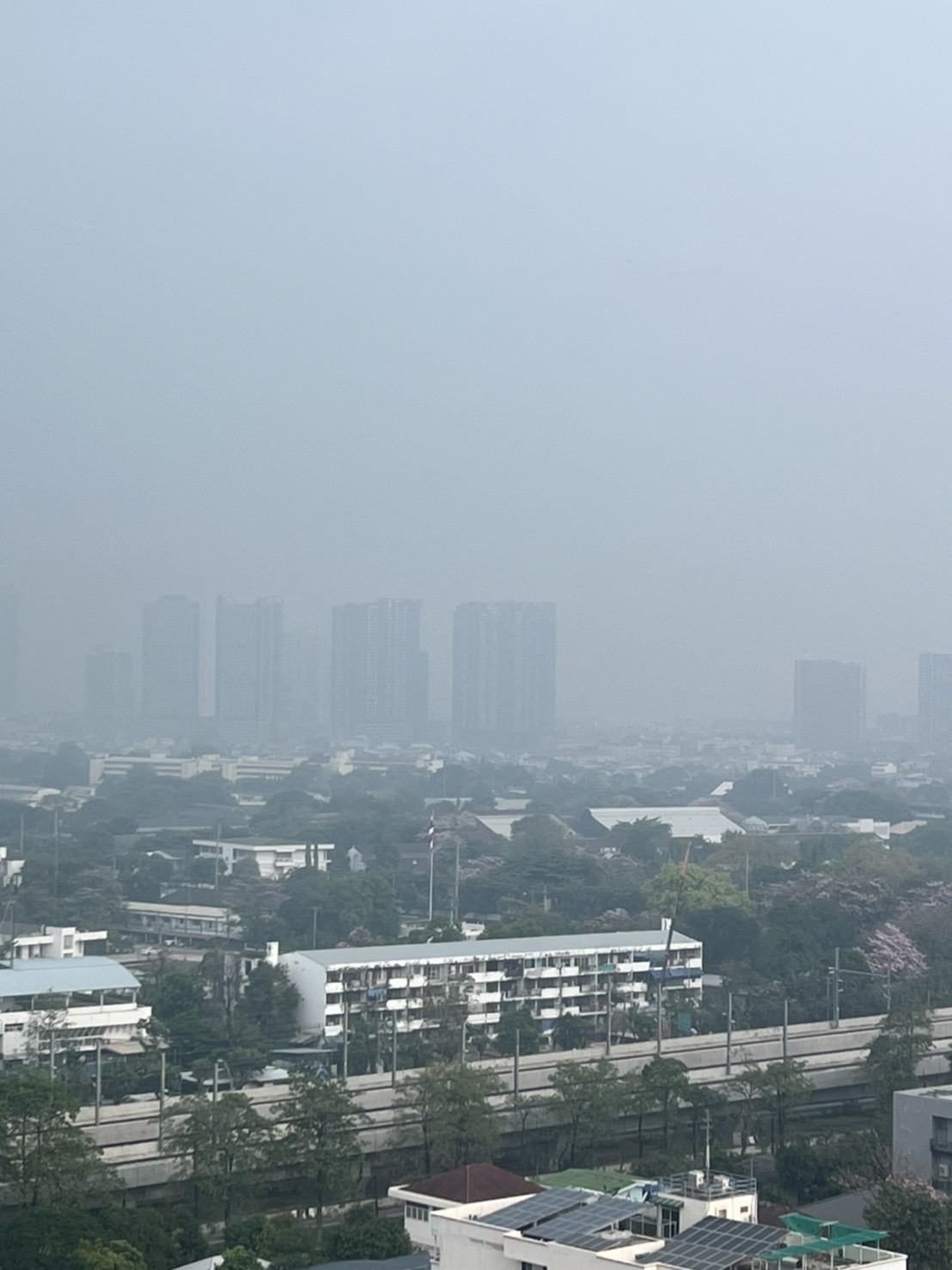 ฟุ้งทั่วกรุง!! ชมพู่ อารยา เผยภาพฝุ่น หลัง PM2.5 พุ่งติดอันดับ 6 โลก 