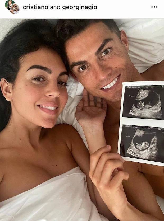 ได้ลูกแฝดเพิ่ม!! ‘คริสเตียโน่ โรนัลโด้’ แจ้งข่าวดีสมาชิกมาอีกสอง ได้ลูกแฝดเพิ่ม!! ‘คริสเตียโน่ โรนัลโด้’ แจ้งข่าวดีสมาชิกมาอีกสอง