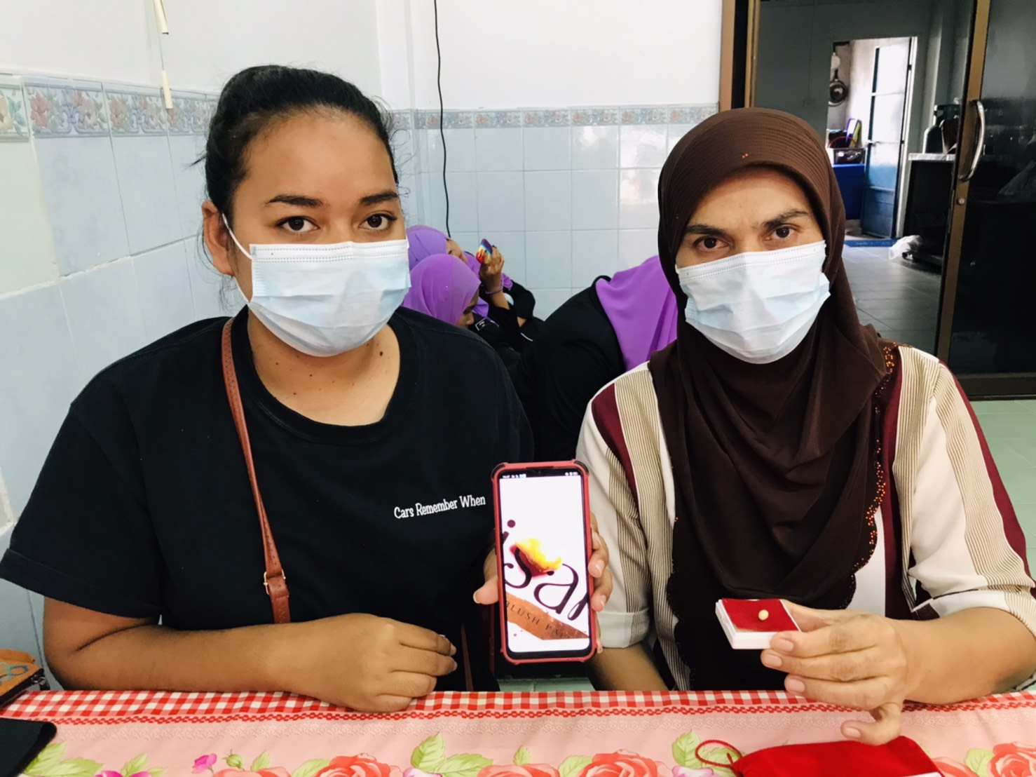 โผล่อีก! “มุกเมโล” เจ้าของร้านอาหารในกระบี่นำมาโชว์ เก็บได้เมื่อ 30 ปีก่อน