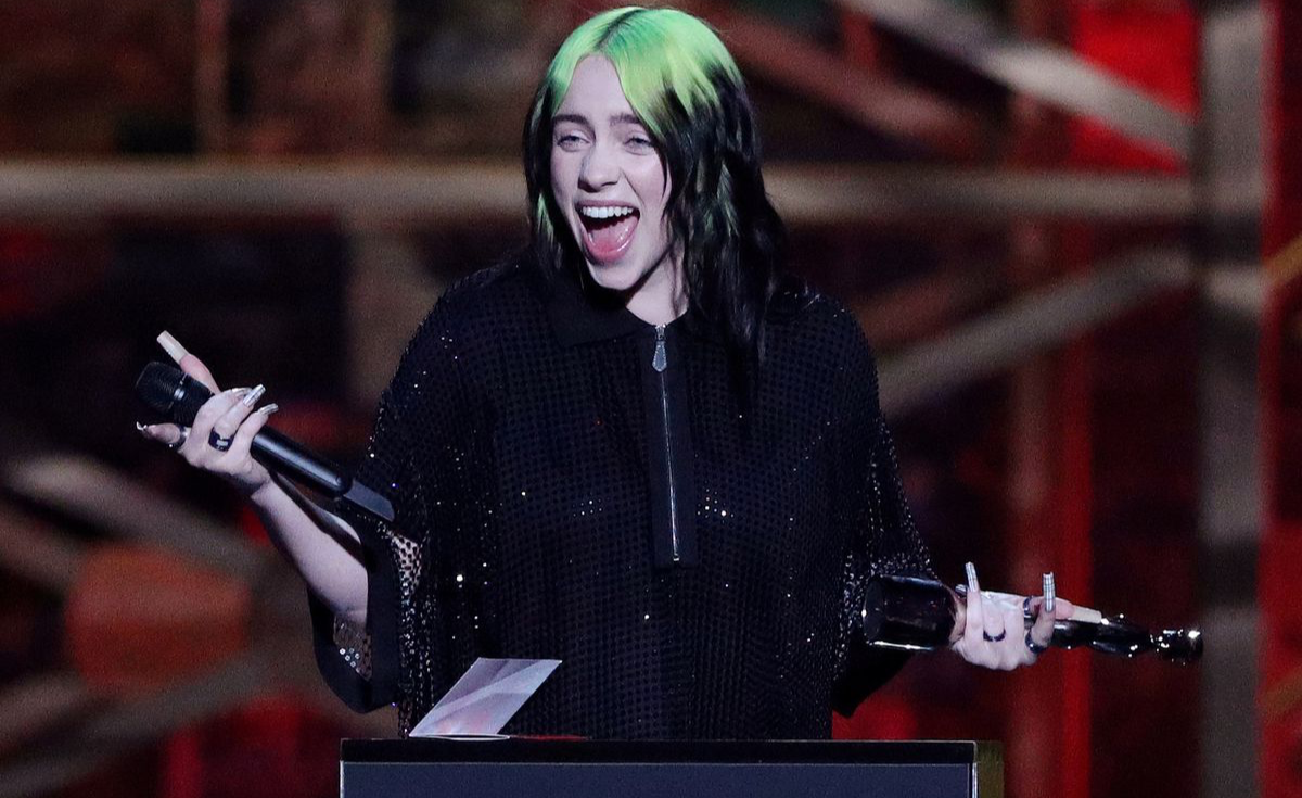 งานเข้า ! แอปแจ้งเหตุฉุกเฉินหลุดที่อยู่บ้านนักร้องดัง Billie Eilish