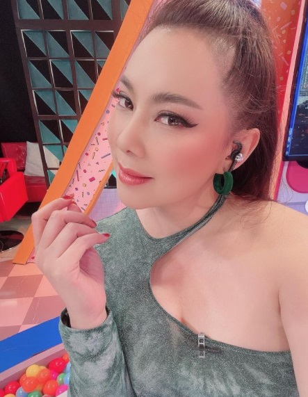 บุ๋ม ปนัดดา เผยเรื่องหดหู่เด็ก 9 รายถูกล่วงละเมิด 10 ปี คนผิดยังลอยนวล! บุ๋ม ปนัดดา เผยเรื่องหดหู่เด็ก 9 รายถูกล่วงละเมิด 10 ปี คนผิดยังลอยนวล!