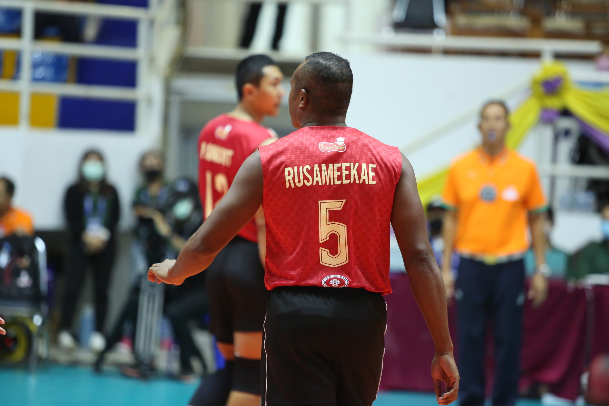 ชมแอคชั่นสวยๆ 'รัศมีแข' ลงประเดิมสนามให้ 'ไดมอนด์ฟู้ดฯ' ในศึกวอลเลย์บอลไทยแลนด์ลีก