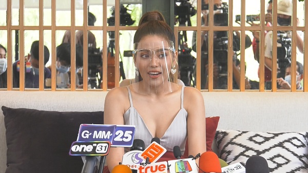 “ธัญญ่า” เคลียร์ “เนเงิน” แค่คนรู้จักโชคดี “อ๊อฟ” เข้าใจ  (มีคลิป)