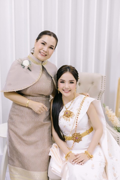 แม่เกตุ โพสต์ซึ้ง เจนนี่ทำทุกอย่างเพื่อครอบครัว ถึงมีวันนี้! แม่เกตุ โพสต์ซึ้ง เจนนี่ทำทุกอย่างเพื่อครอบครัว ถึงมีวันนี้!