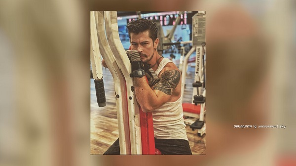 สาววายเตรียมกรี๊ด “อ้น สราวุธ” เล่นซีรี่ส์วาย (มีคลิป) สาววายเตรียมกรี๊ด “อ้น สราวุธ” เล่นซีรี่ส์วาย (มีคลิป)