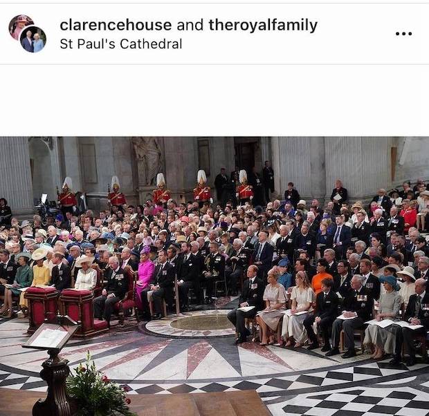 ‘แฮร์รี่ - เมแกน’ เข้าร่วม!! ฉลอง ‘ควีนเอลิซาเบธที่ 2’ ครองราชย์ครบ 70 ปี (มีคลิป) ‘แฮร์รี่ - เมแกน’ เข้าร่วม!! ฉลอง ‘ควีนเอลิซาเบธที่ 2’ ครองราชย์ครบ 70 ปี (มีคลิป)