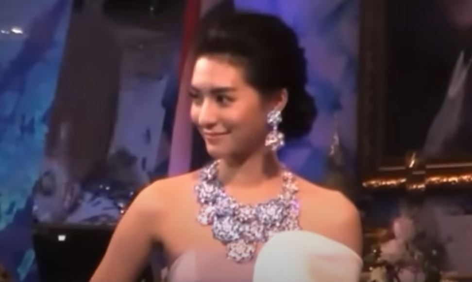 5 นางเอกดังติดเทรนด์ทวิต หลังเกิดปมร้อนบนโซเชียล ด้านชาวเน็ตขุดคลิป ใหม่-มิว-มิ้นต์ โดนกันซีน