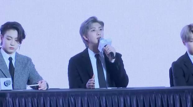 ทำหรือไม่ทำ?!! โลกจับตาเกาหลีจ่อทำสำรวจความเห็นวง BTS ควรได้เว้นเกณฑ์ทหารหรือไม่ ทำหรือไม่ทำ?!! โลกจับตาเกาหลีจ่อทำสำรวจความเห็นวง BTS ควรได้เว้นเกณฑ์ทหารหรือไม่