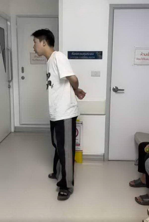 บิ๊ก ธิติวุฒิ แจ้งข่าวเศร้า น้องวิท แดนเซอร์ในค่ายที่ขับรถชนสิบล้อพ่วง เสียชีวิตแล้ว บิ๊ก ธิติวุฒิ แจ้งข่าวเศร้า น้องวิท แดนเซอร์ในค่ายที่ขับรถชนสิบล้อพ่วง เสียชีวิตแล้ว