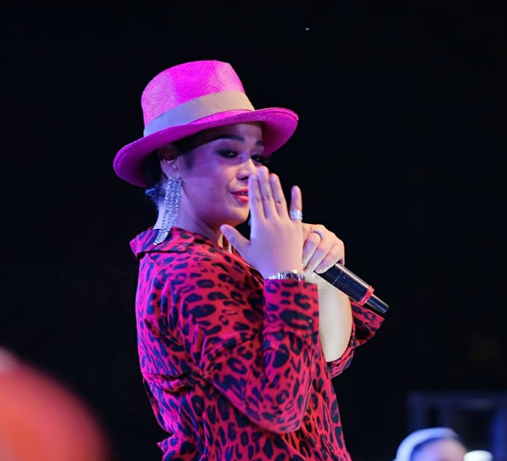 “ยุ้ย ญาติเยอะ” ฟาดกลัชาวเน็ต – ผจก. ยืนยันมีลูกเพียงคนเดียว (มีคลิป)