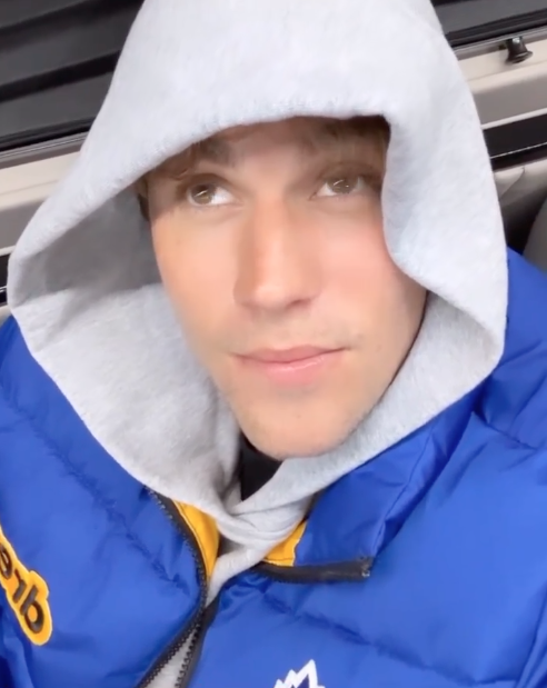 ดีขึ้นมาก!! 'จัสติน บีเบอร์' ยิ้มกว้างอัปเดตอาการอัมพาตใบหน้าครึ่งซีก ดีขึ้นมาก!! 'จัสติน บีเบอร์' ยิ้มกว้างอัปเดตอาการอัมพาตใบหน้าครึ่งซีก